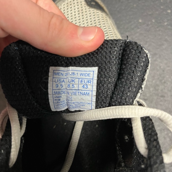 Saucony Cohesion 5’s - Picture 4 of 5